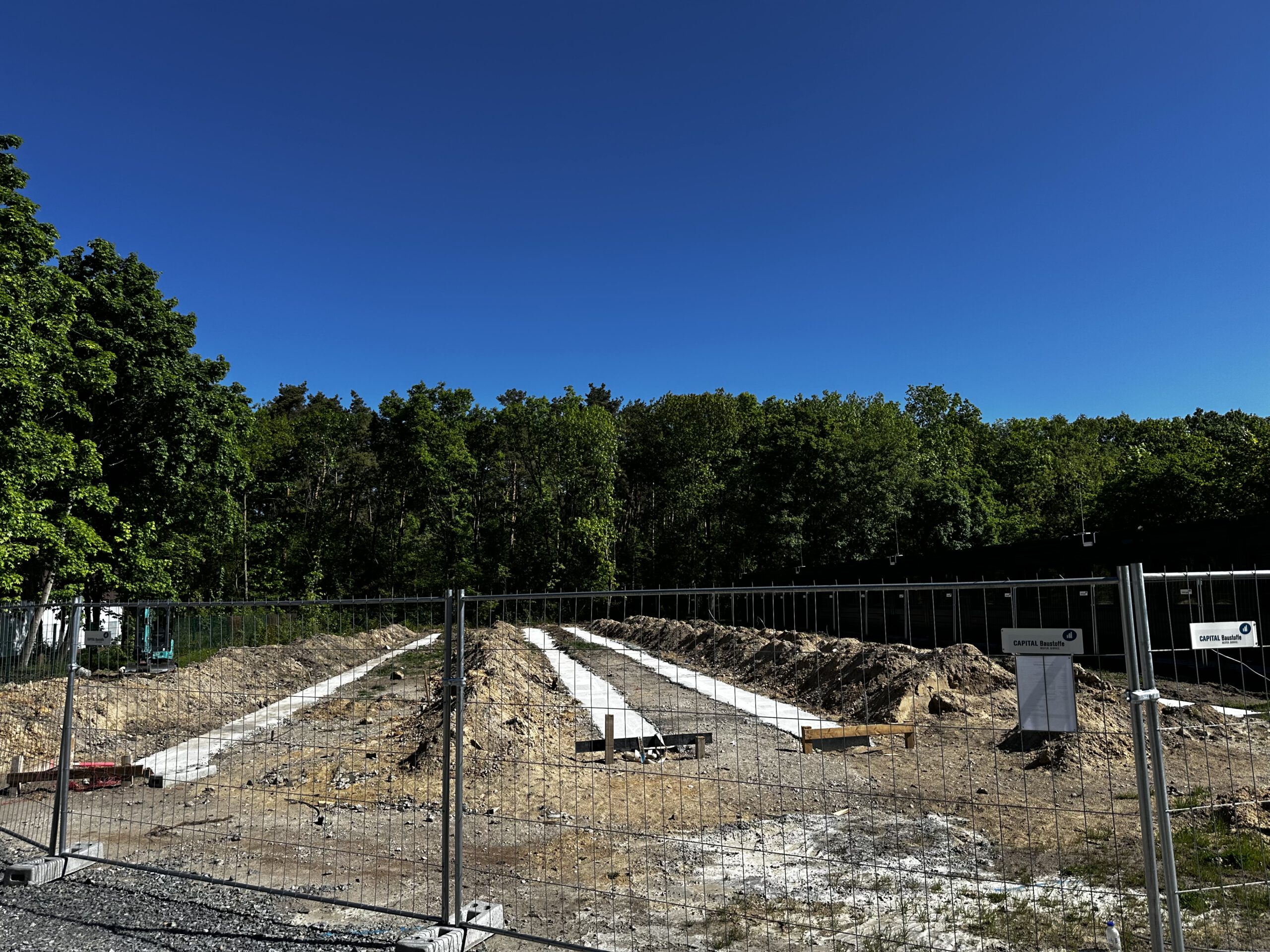 Fundament und vorbereitende Arbeiten am Standort